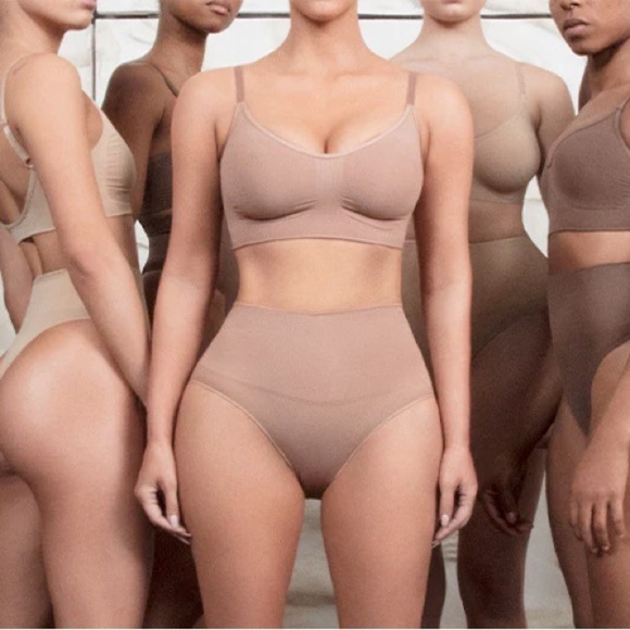 NWT SKIMS SCULPTING MYSTERY BOX: Briefs | Bras | Shorts | Bodysuits | 5-Items. - Picture 2 of 3